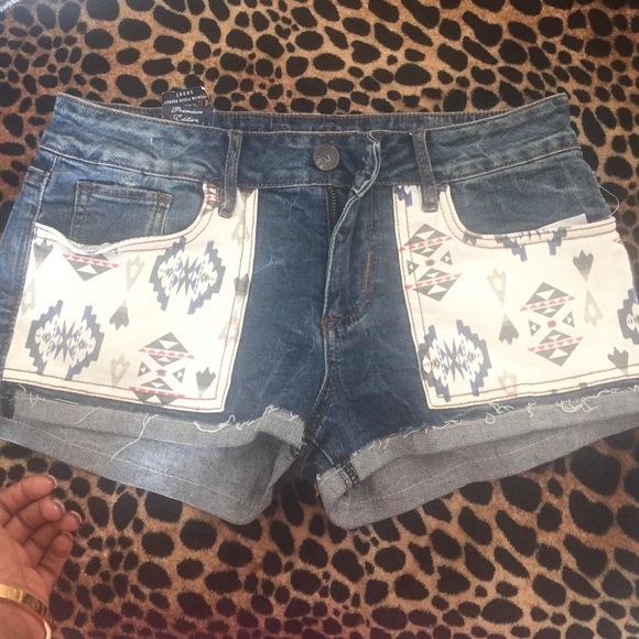 Brand new Pacsun tribal shorts - Picture 1 of 2