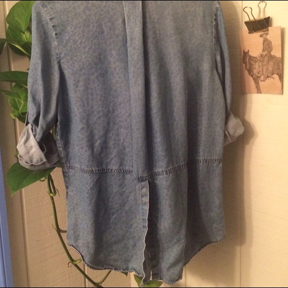 Cloth & Stone Leopard print Chambray Tunic - Picture 2 of 4