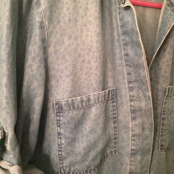 Cloth & Stone Leopard print Chambray Tunic - Picture 3 of 4