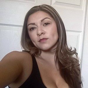 Meet your Posher, Monique