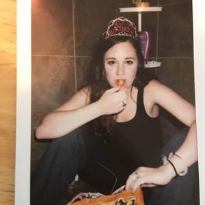 Meet your Posher, Julia