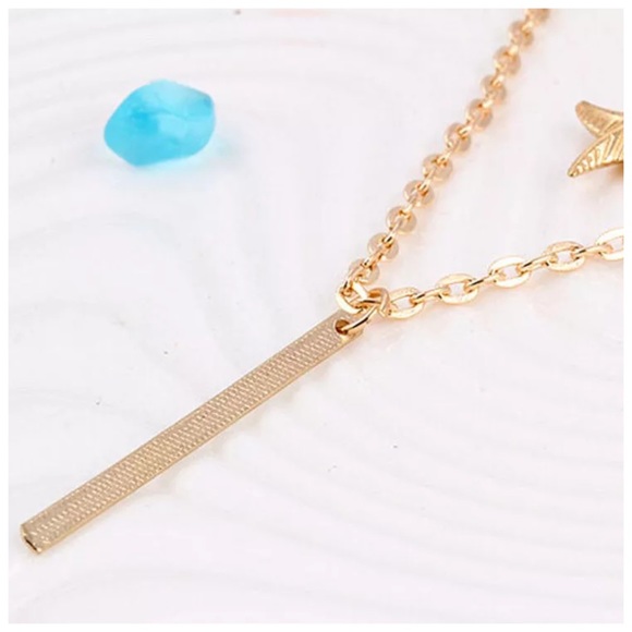 Layered Starfish Necklace - Picture 4 of 4