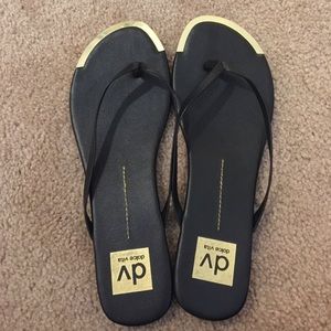Dolce vita flip flops