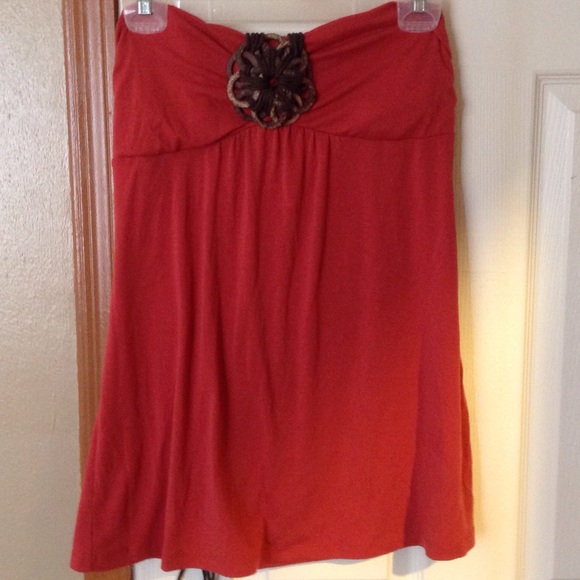 Halter Top - Picture 2 of 4