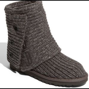 MUST GO!!!!! Gray/Silver Uggs