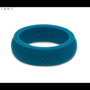 Qalo silicone ring