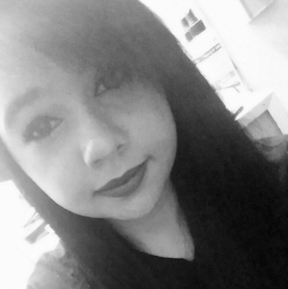 Meet your Posher, Vanessa