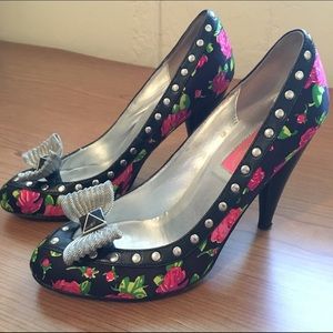 Betsey Johnson Pumps