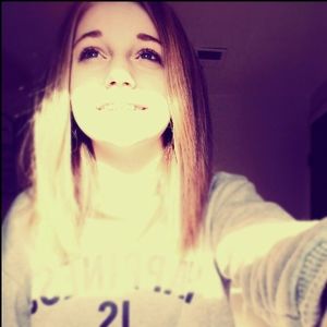 Meet your Posher, Alexis