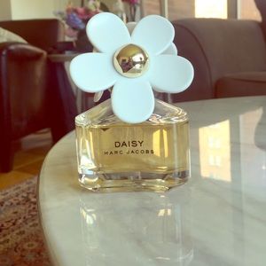 Daisy by Marc Jacobs Perfume (1.7 ounces)