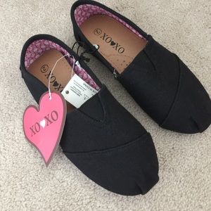 ❌❌sold❌❌Girls slip on loafers brand new