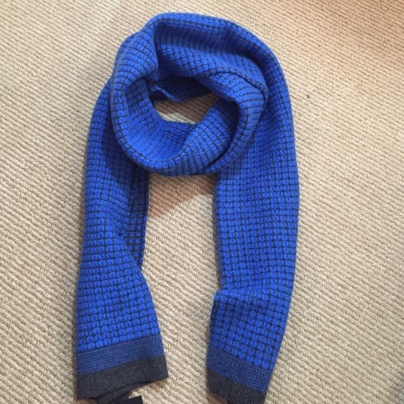 Marc by Marc Jacobs cashmere scarf