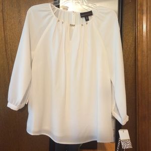 Pretty white dress shirt NEW