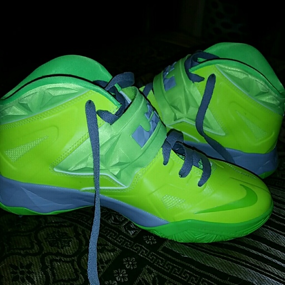 Lebron James Nikes