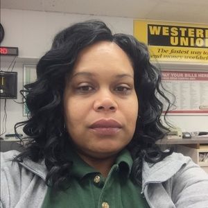 Meet your Posher, Evonne