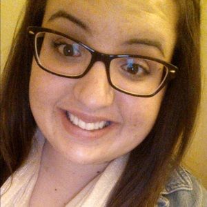 Meet your Posher, Charleena