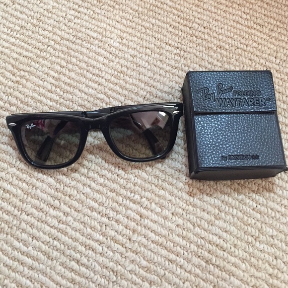 Black ray ban folding wayfarer