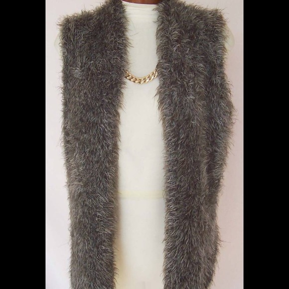 CAbi Faux Fur Vest size medium.