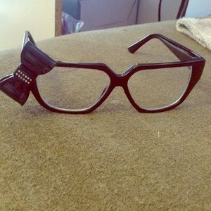 Hello Kitty glasses