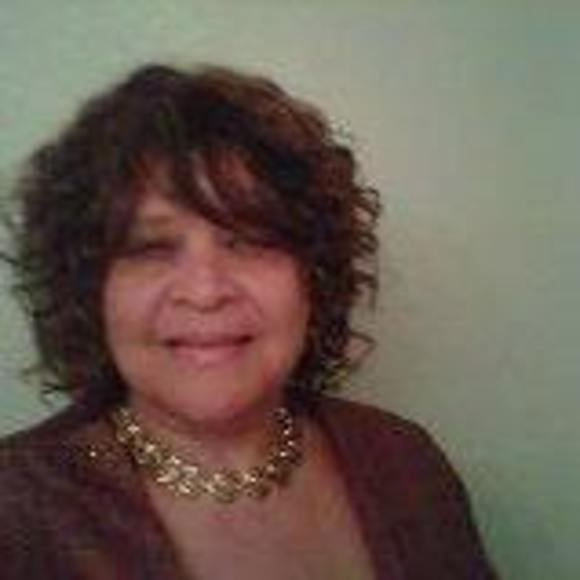 Meet your Posher, Cecelia - Picture 1 of 1