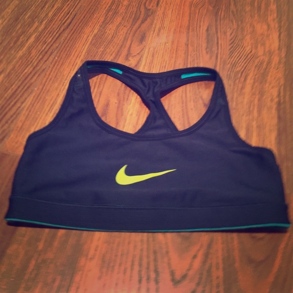 Nike sports bra