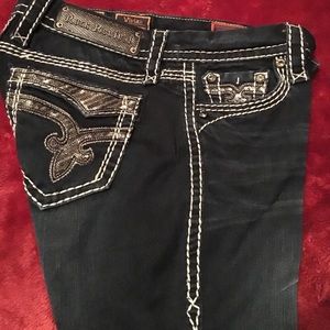 NOT FOR SALE Vivian Easy Skinny