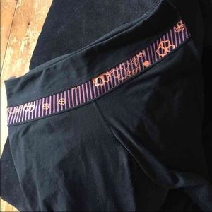Lululemon reversible groove yoga pants 6long