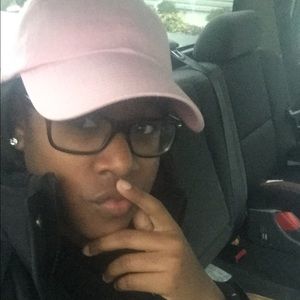 Meet your Posher, Jenifer