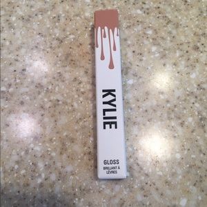 Kylie So Cute gloss