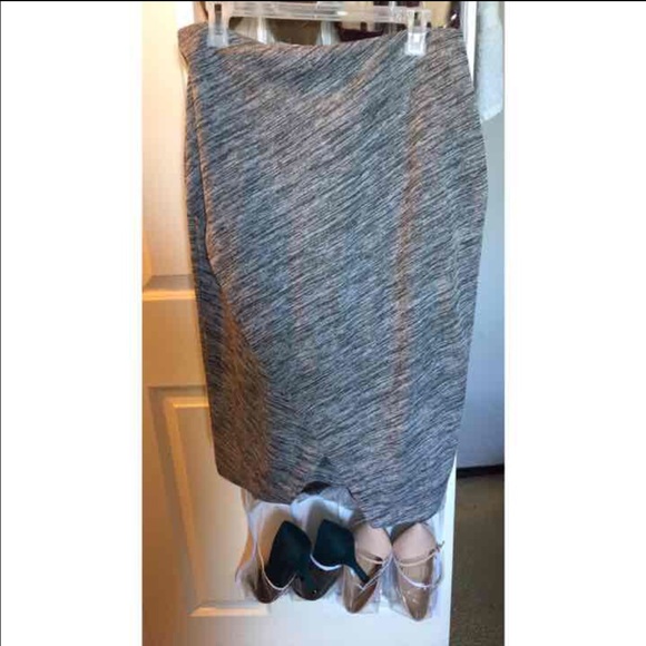 Gray pencil skirt