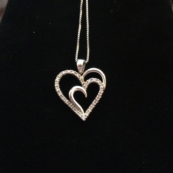 Diamond Heart Necklace! - Picture 1 of 3