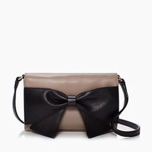 👛🎀HP🎀👛Kate Spade Hanover Street Aster bow bag