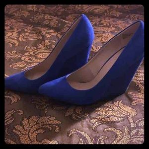 Bundle: NWOT Nine West Blue & EUC Maroon Wedges