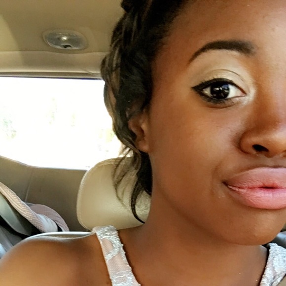 Meet your Posher, Morrigan - Picture 1 of 1