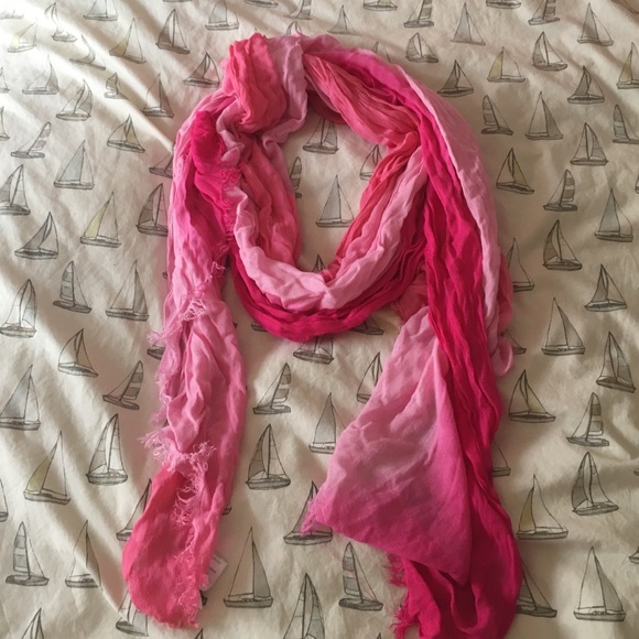 Lilly Pulitzer Raglan Scarf