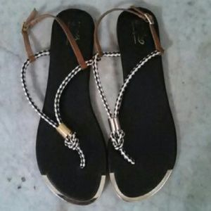 Mossimo flat sandals. Black & white w/gold accents