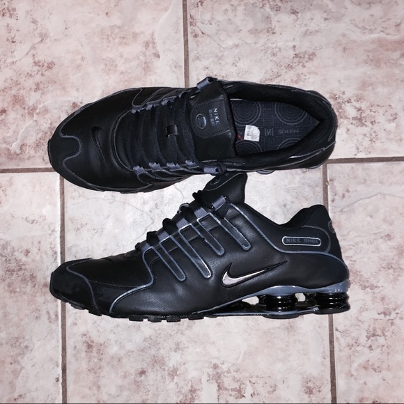 SOLD!! MENS Nike Shox size 15