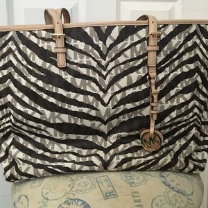 Michael Kors Jet Set Multifunction Tote