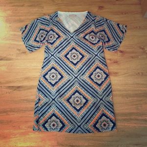 Banana Republic Tile Pattern Shift