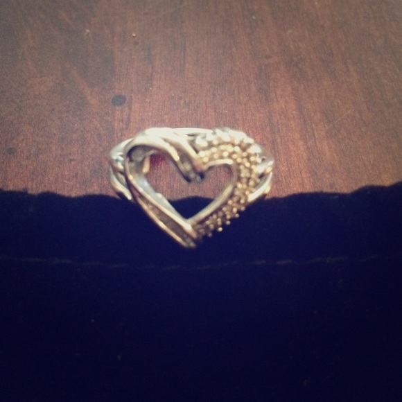 Lovely Diamond Heart Ring!