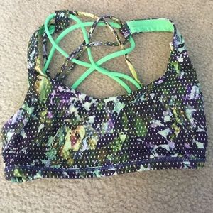 Lulu lemon sports bra