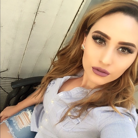 Meet your Posher, Martha - Picture 1 of 1