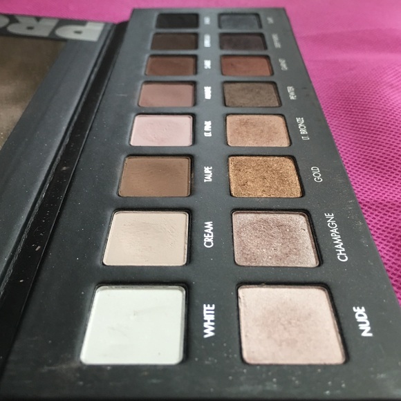 LORAC Pro Palette - Picture 4 of 4