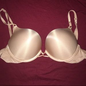 Nude bombshell bra