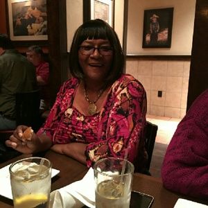 Meet your Posher, Vanessa