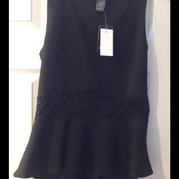 🎉HP🎉STOOSH PEPLUM TOP🎉🎉 🚫trades - Picture 4 of 4