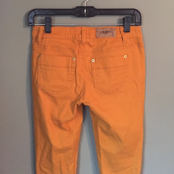 Mustard-colored skinnies - Picture 2 of 2