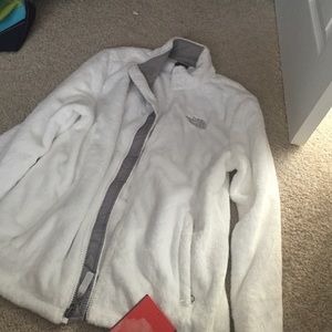 north face white fluffy jacket