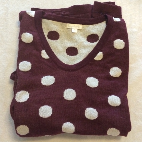 Boyfriend Baggy Wine Sweater w/ White Polkadots