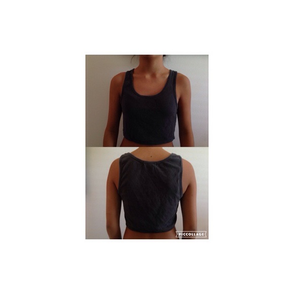 GREY CROP TOP !! goes w everything !!!!